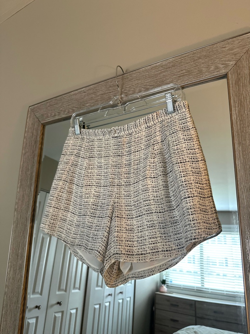 Haute Hippie White And Black Dotted Silk Shorts High Rise Size 4 Small